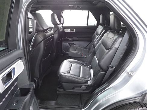 Used 2020 Ford Explorer ST w/ ST Street Pack image 25