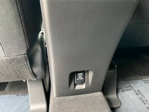 Used 2020 Mitsubishi Eclipse Cross SE image 29