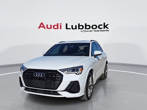 Certified 2025 Audi Q3 2.0T Premium w/ Convenience Package image 4