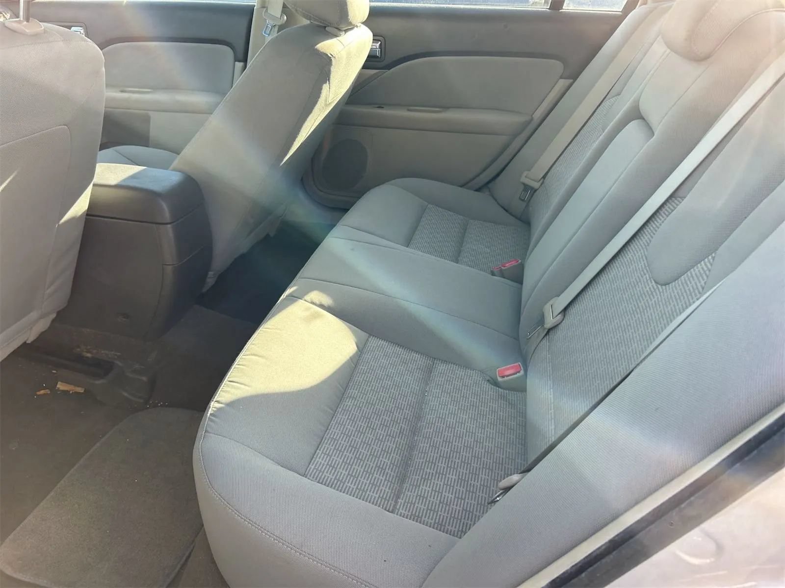 Used 2012 Ford Fusion S FWD image 4