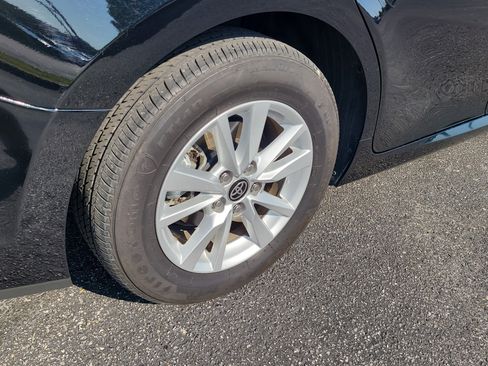 Certified 2025 Toyota Camry LE image 9