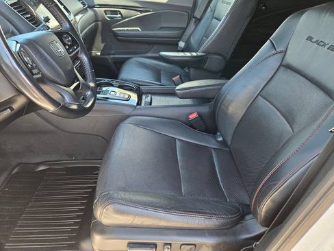 Used 2022 Honda Pilot Black Edition image 11