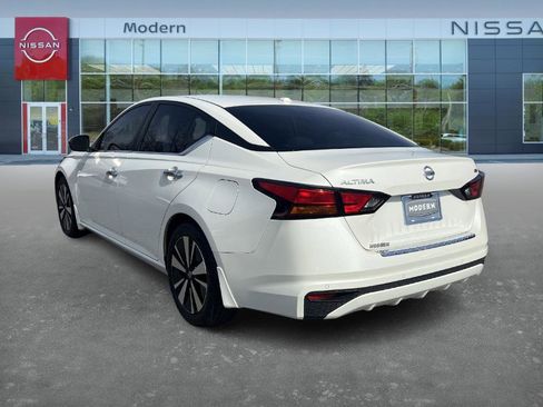 Certified 2021 Nissan Altima 2.5 SV image 7