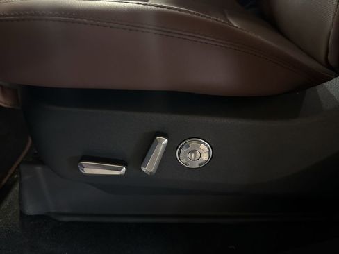 New 2026 Lincoln Navigator L Reserve image 14