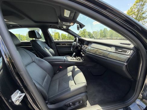 Used 2015 BMW 740Li xDrive AWD/4WD image 14