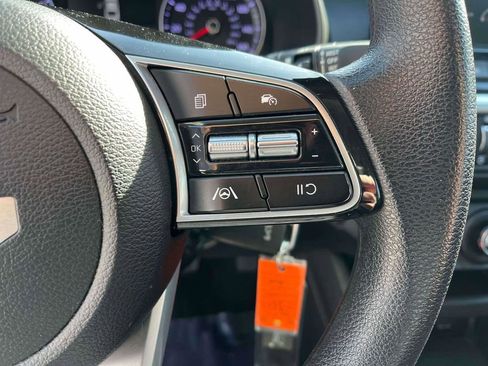 Used 2023 Kia Forte LXS w/ LXS Technology Package image 16