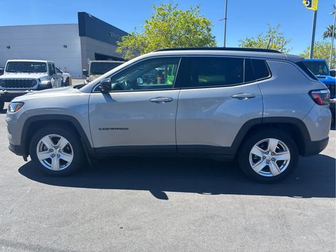 Used 2022 Jeep Compass Latitude w/ Convenience Group image 8