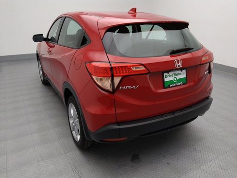 Used 2016 Honda HR-V LX image 6
