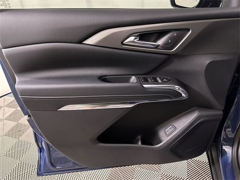 New 2026 Chevrolet Traverse LT w/ Sun and Wheel Package image 23
