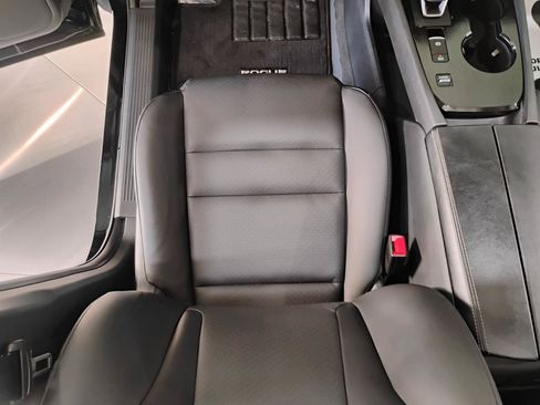 Used 2024 Nissan Rogue SV w/ SV Premium Package FWD image 66