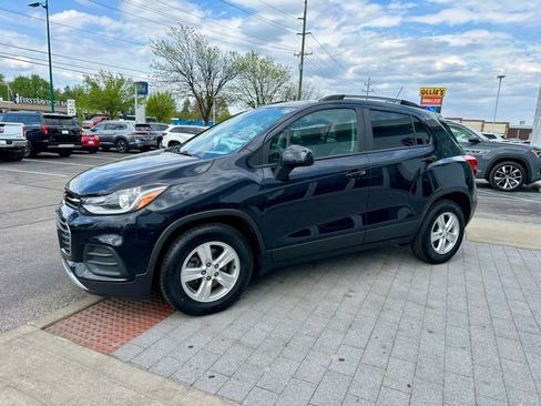 Used 2021 Chevrolet Trax LT image 3