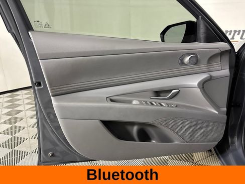 Used 2025 Hyundai Elantra Sport FWD image 8