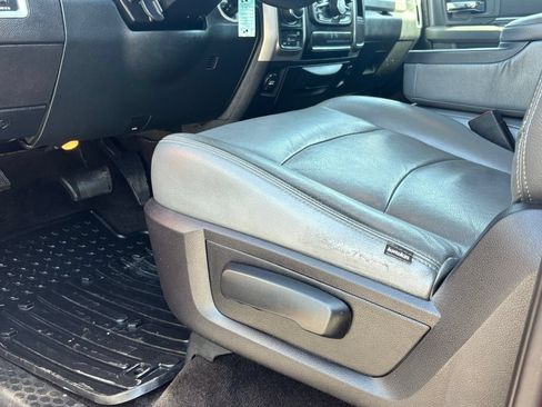Used 2016 RAM 1500 Classic SLT w/ Cold Weather Group AWD/4WD image 13
