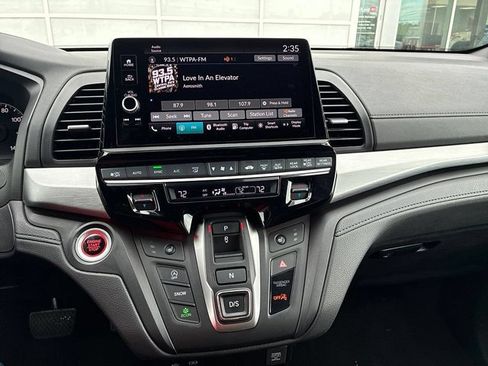 Used 2025 Honda Odyssey Sport-L image 27