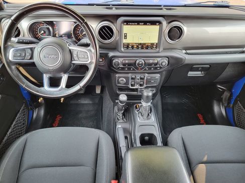 Used 2020 Jeep Gladiator Overland AWD/4WD image 29