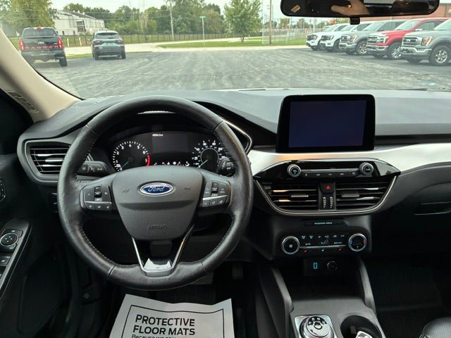 Used 2020 Ford Escape SEL FWD image 18