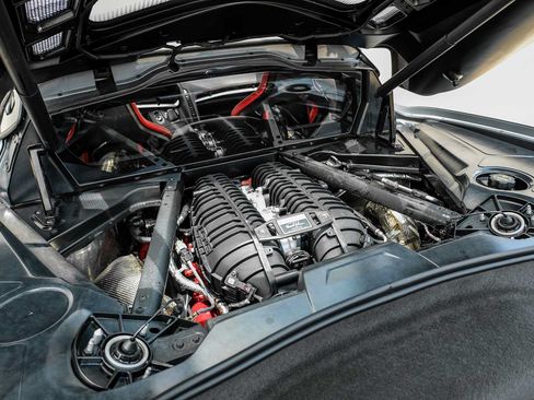 Used 2025 Chevrolet Corvette Z06 RWD image 40