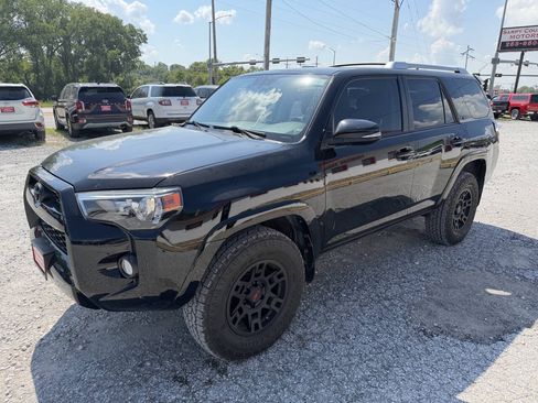 Used 2014 Toyota 4Runner SR5 Premium w/ Convenience Package AWD/4WD image 8