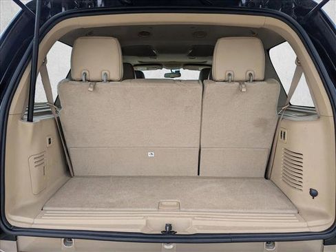 Used 2013 Ford Expedition XLT RWD image 6