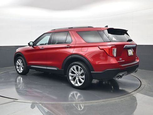 Used 2023 Ford Explorer Platinum w/ Premium Technology Package AWD/4WD image 7