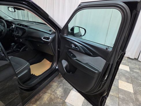 Used 2021 Chevrolet TrailBlazer LT w/ Convenience Package image 10