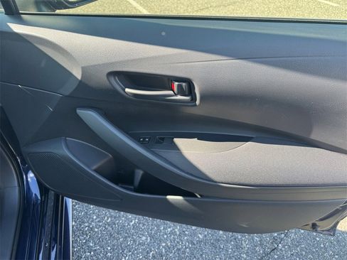 Used 2023 Toyota Corolla LE image 22