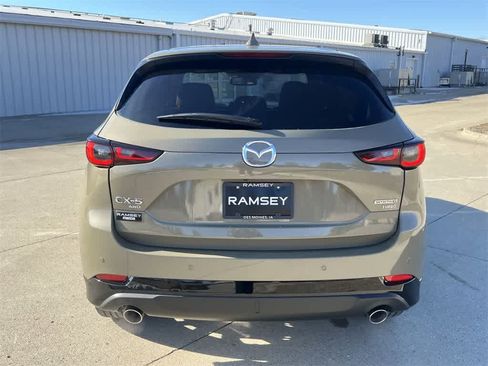 Used 2025 MAZDA CX-5 Carbon Edition image 5