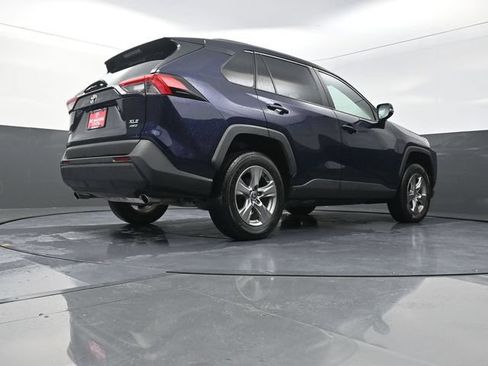Used 2025 Toyota RAV4 XLE AWD/4WD image 37