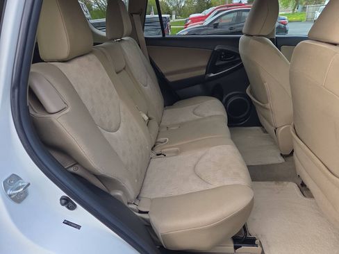 Used 2012 Toyota RAV4 FWD w/ Value Pkg image 15