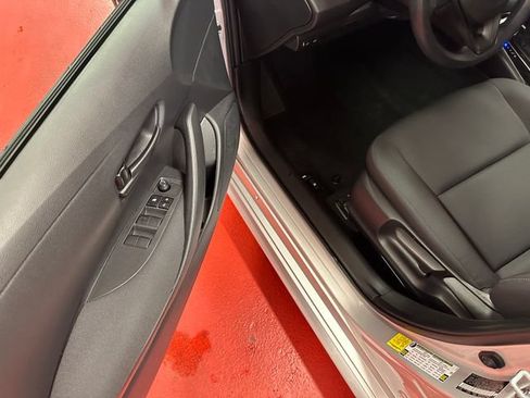 Used 2024 Toyota Corolla LE FWD image 9