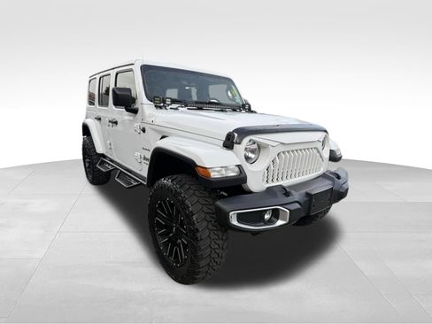 Used 2019 Jeep Wrangler Unlimited Sahara w/ Uconnect 4C Nav & Sound Group AWD/4WD image 6