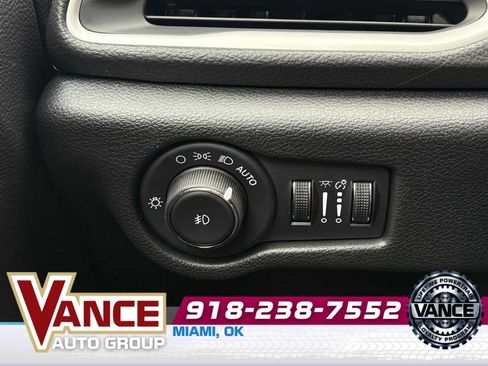 New 2026 Chrysler Pacifica Select w/ S Appearance Package image 34