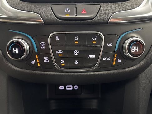 Used 2024 Chevrolet Equinox LT image 17