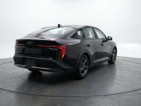 Used 2025 Kia K4 FWD image 9