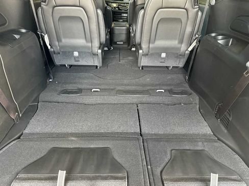 New 2026 Chrysler Pacifica Select FWD image 13