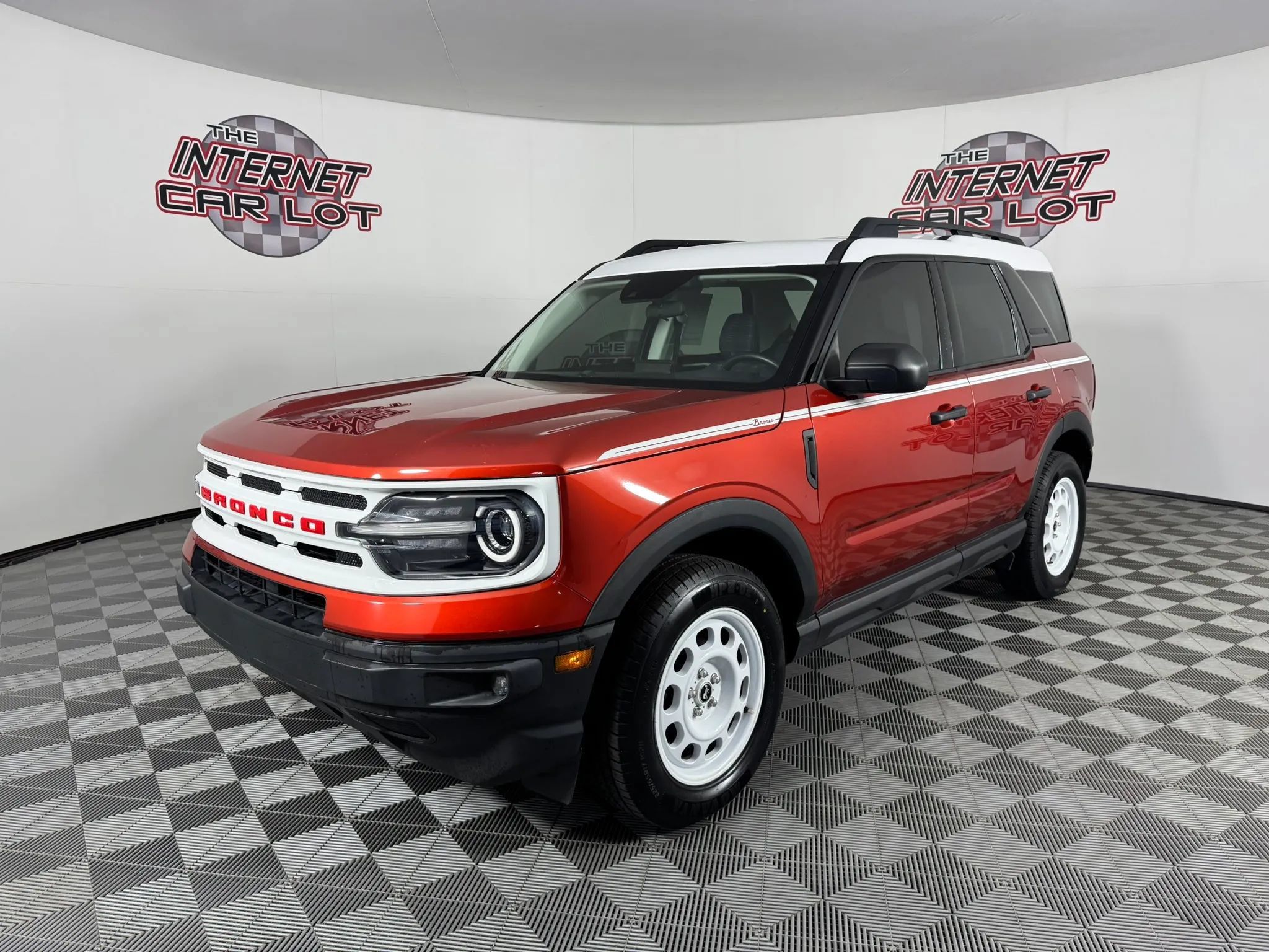 Used 2023 Ford Bronco Sport Heritage w/ Heritage Convenience Package AWD/4WD image 3