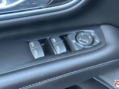 Certified 2021 GMC Yukon SLE image 12