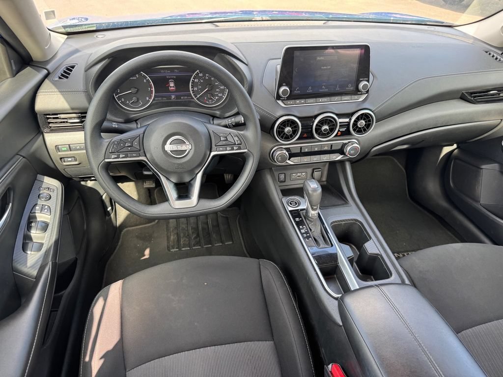 Used 2024 Nissan Sentra SV FWD image 11