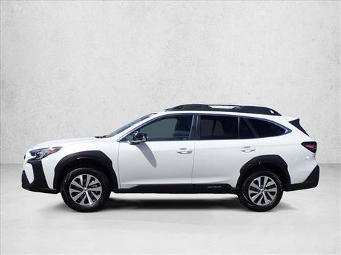 Certified 2025 Subaru Outback Premium w/ Popular Package #1A AWD/4WD image 2