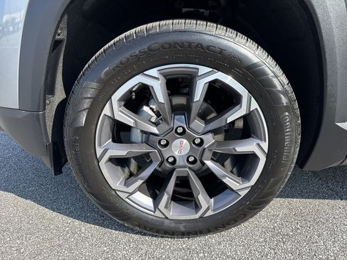 Used 2026 GMC Terrain Elevation w/ Elevation Premium Package FWD image 13