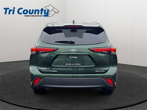 Used 2025 Toyota Highlander XLE image 7