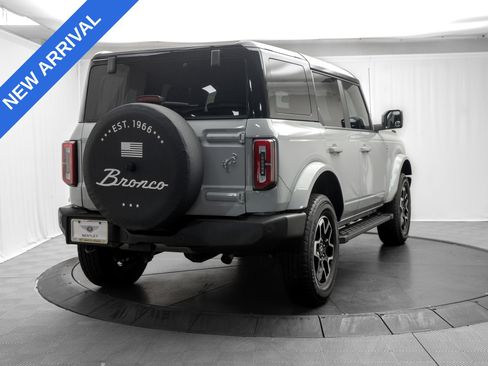 Used 2024 Ford Bronco Outer Banks AWD/4WD image 7