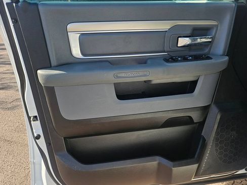 Used 2019 RAM 1500 Classic SLT RWD image 23