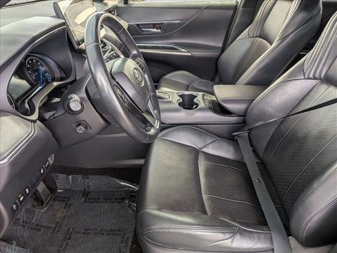 Used 2021 Toyota Venza XLE w/ Softex Package AWD/4WD image 9