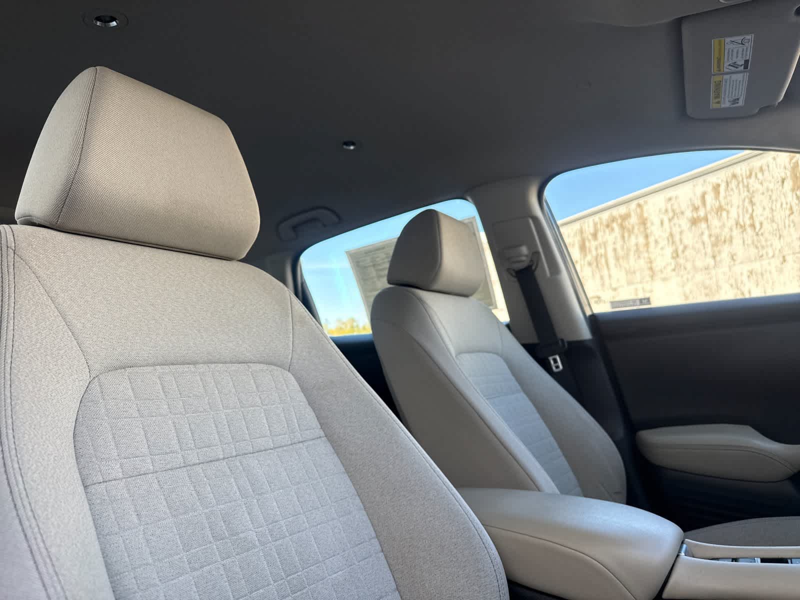 Used 2023 Honda HR-V LX image 17