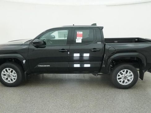 New 2026 Toyota Tacoma SR5 image 3