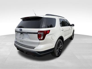 Used 2018 Ford Explorer XLT w/ Equipment Group 202A FWD video 2