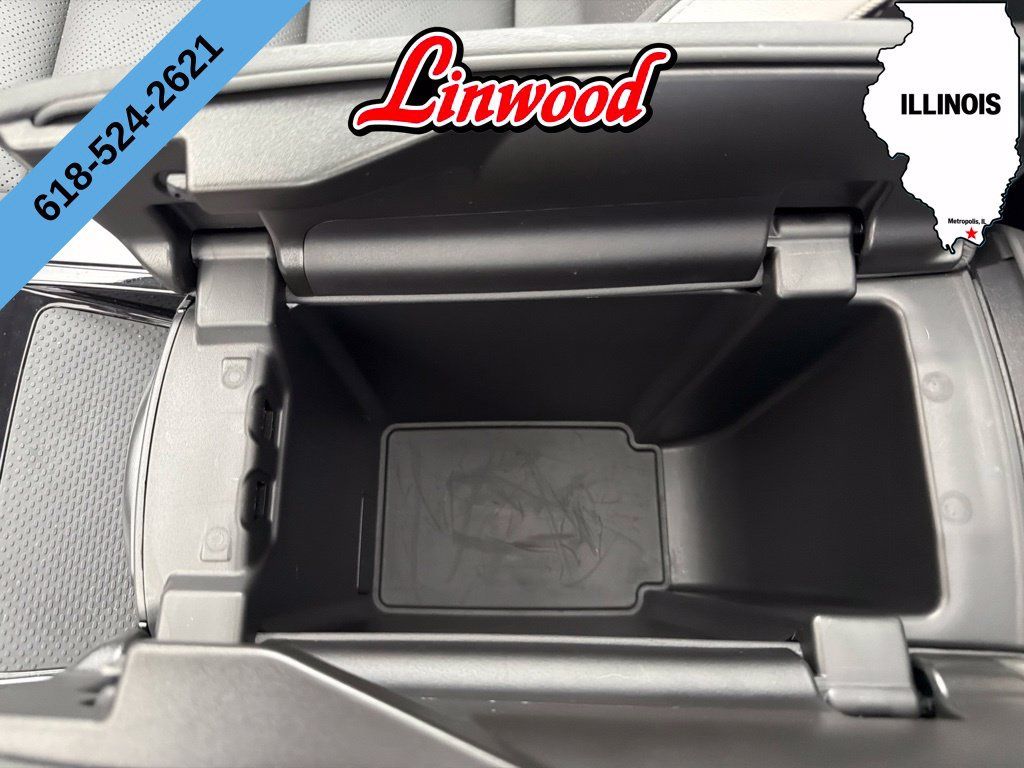 Used 2025 Buick Envision Sport Touring AWD/4WD image 23