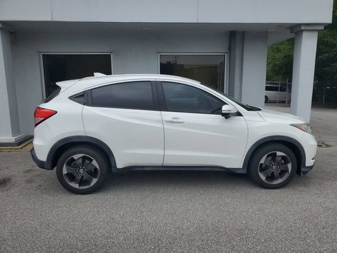 Used 2018 Honda HR-V EX-L image 7