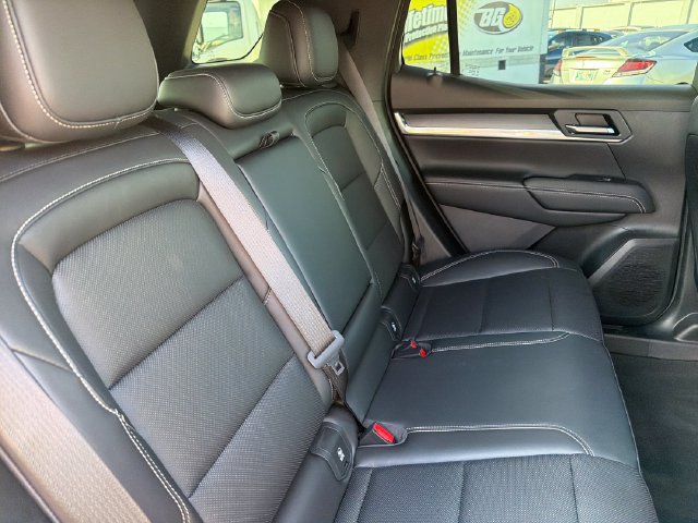 Used 2026 GMC Terrain Elevation w/ Elevation Premium Package FWD image 28